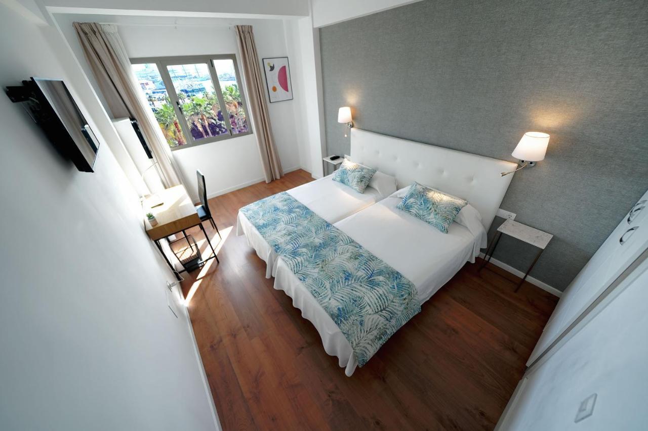 Double or Twin Room Sea View