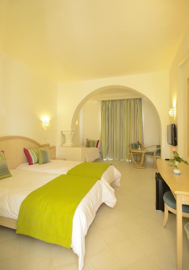 Triple Room Terrace