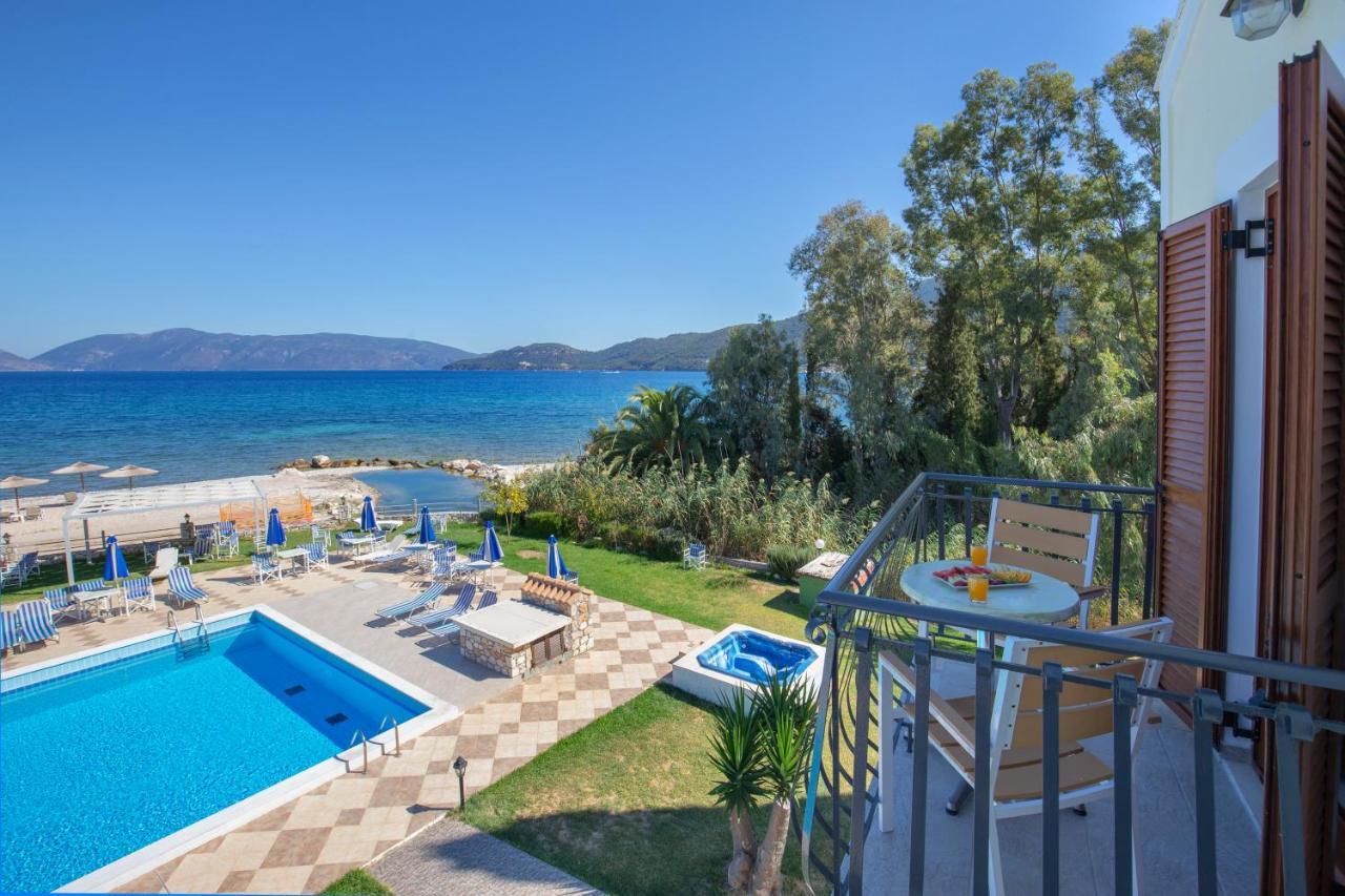 Double or Twin Room Sea View