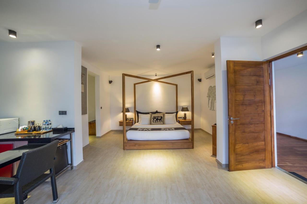 Suite Private Pool Including cup of tea or coffee overlooking Sigiriya Pidurangala Rock a hands-on pottery making experience paper recycling factory tour
