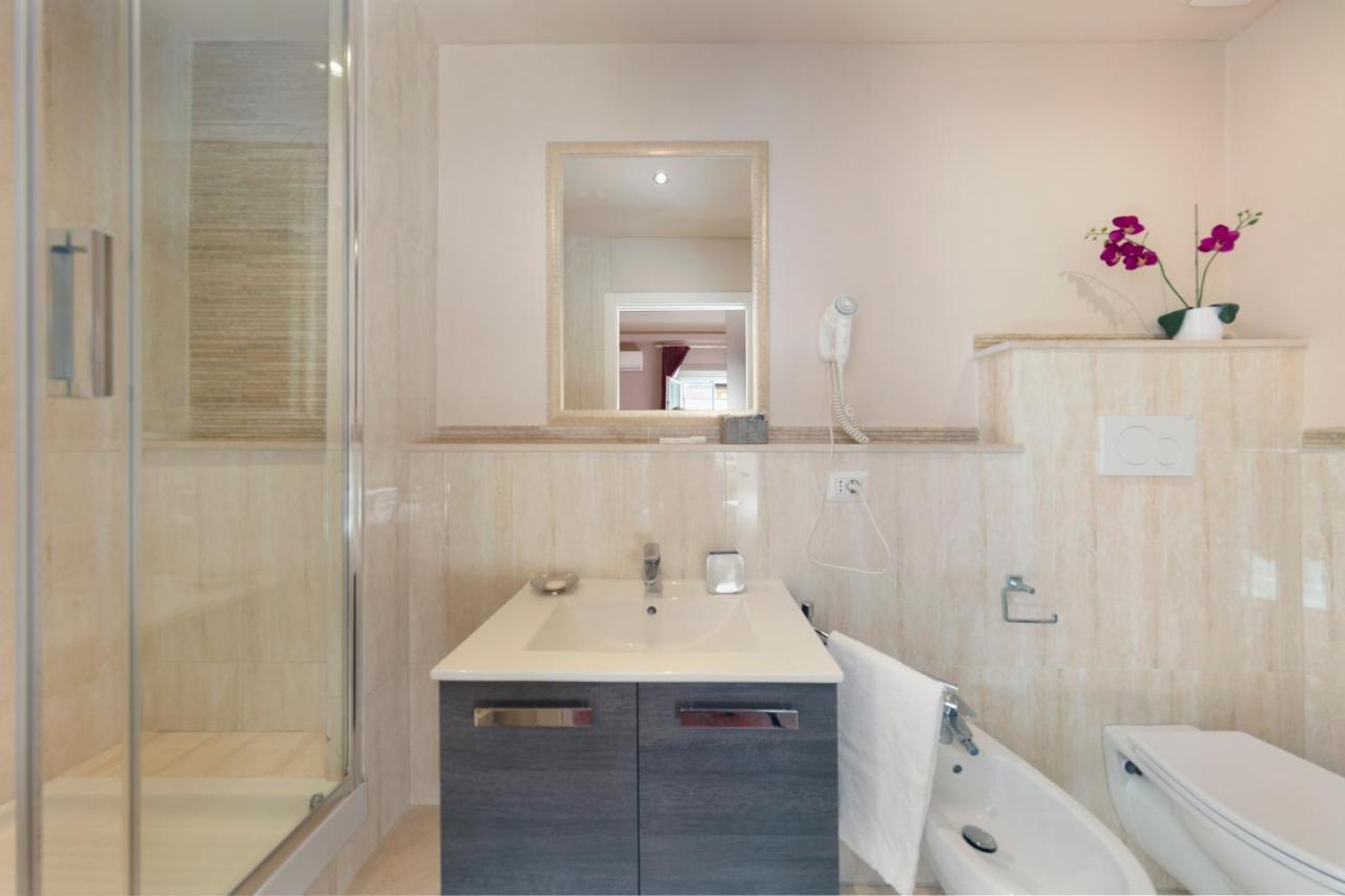 Standard Double Room Private External Bathroom,1181477686:JPEG