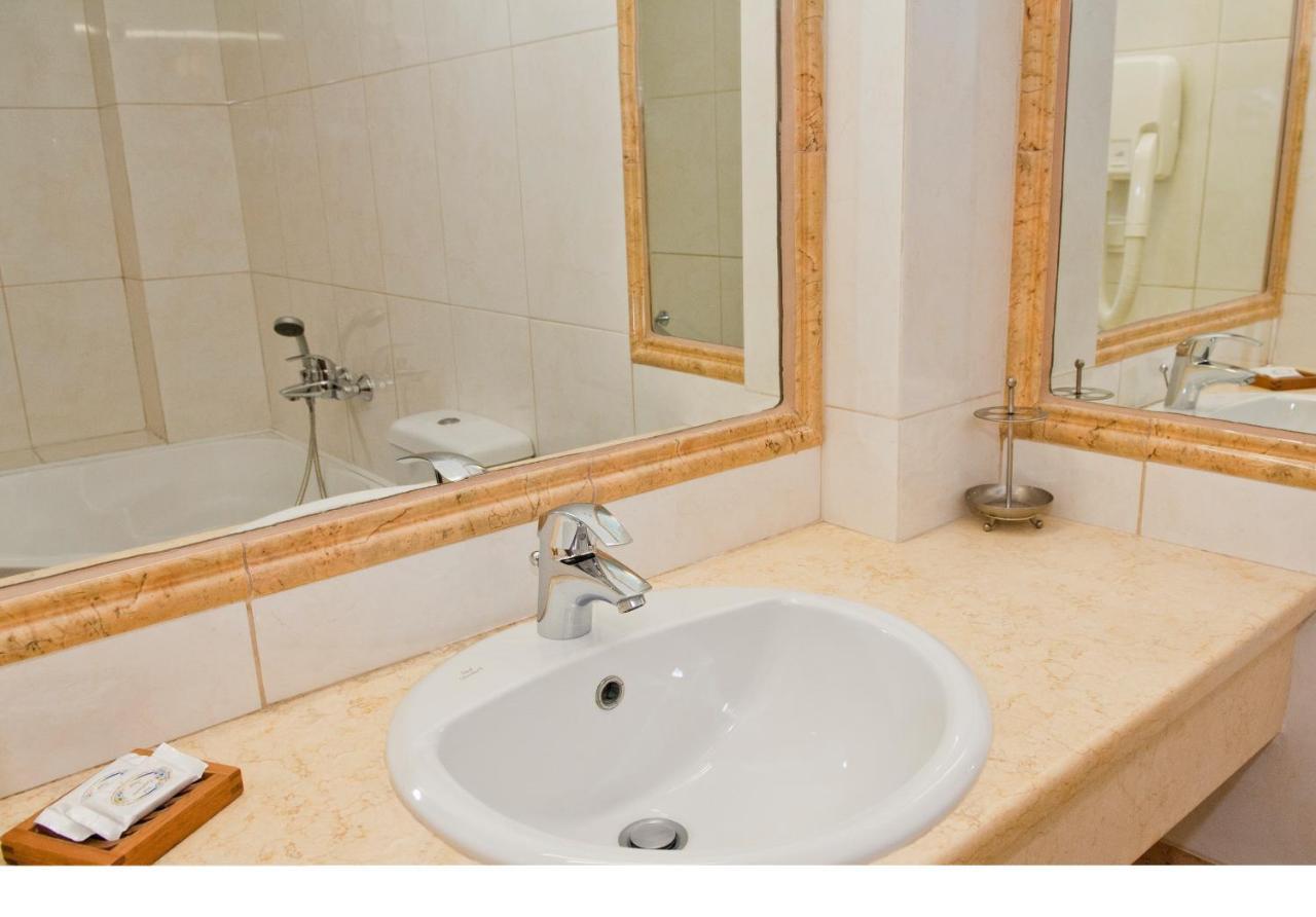 Double Room Spa Bath