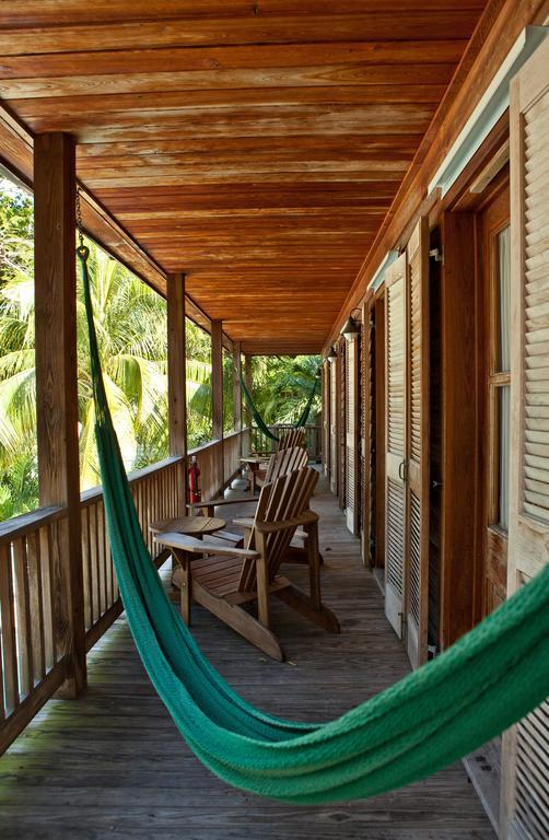 Zigarrenhaus mit Kingsize-Bett