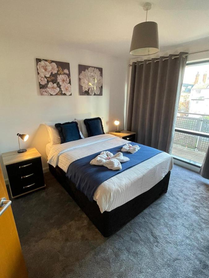 One-Bedroom Apartment City View