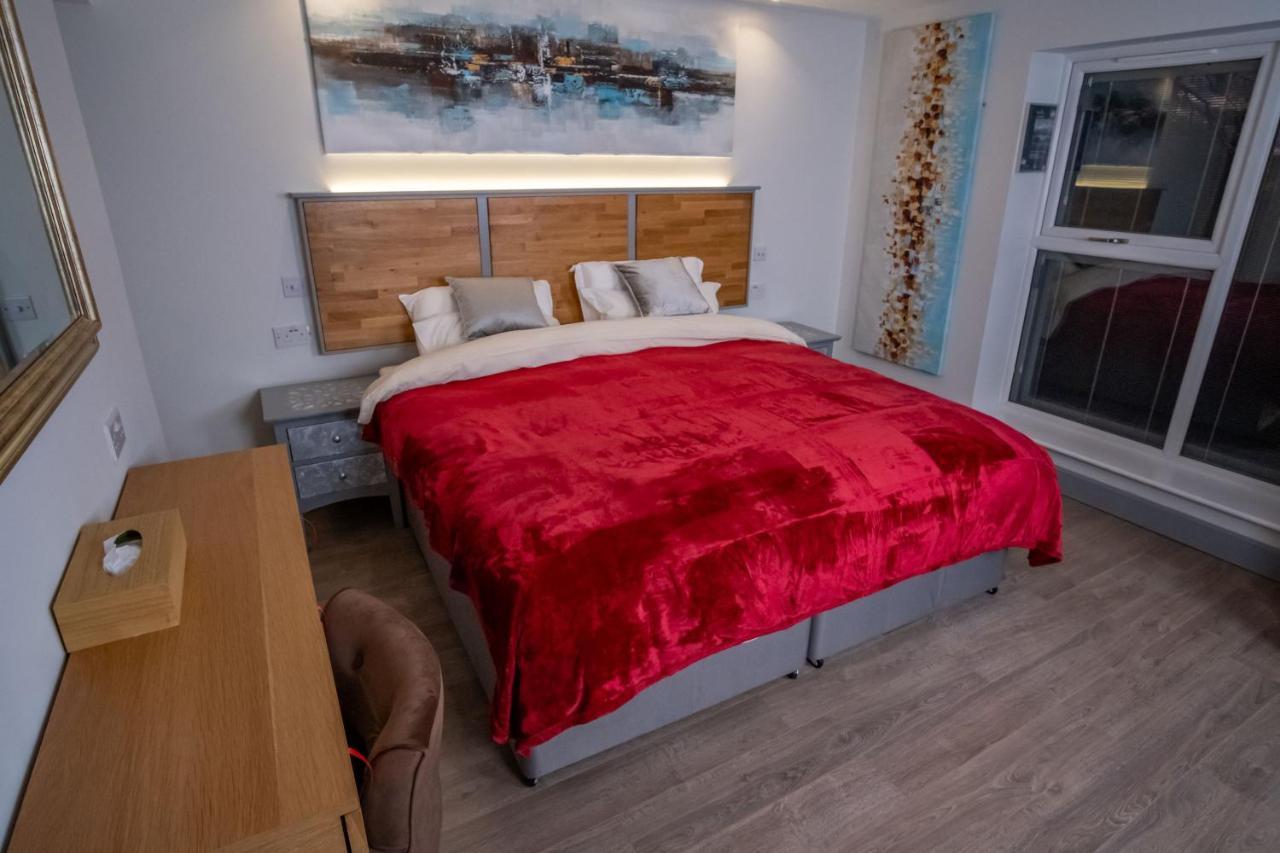 Superior Double or Twin Room,1182958087:JPEG