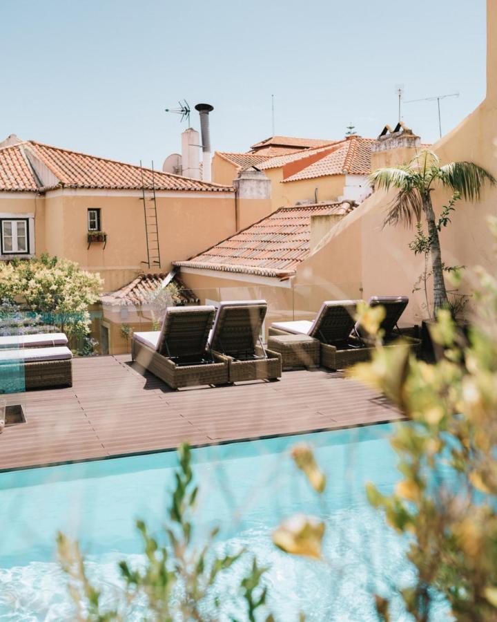 Pool Suite