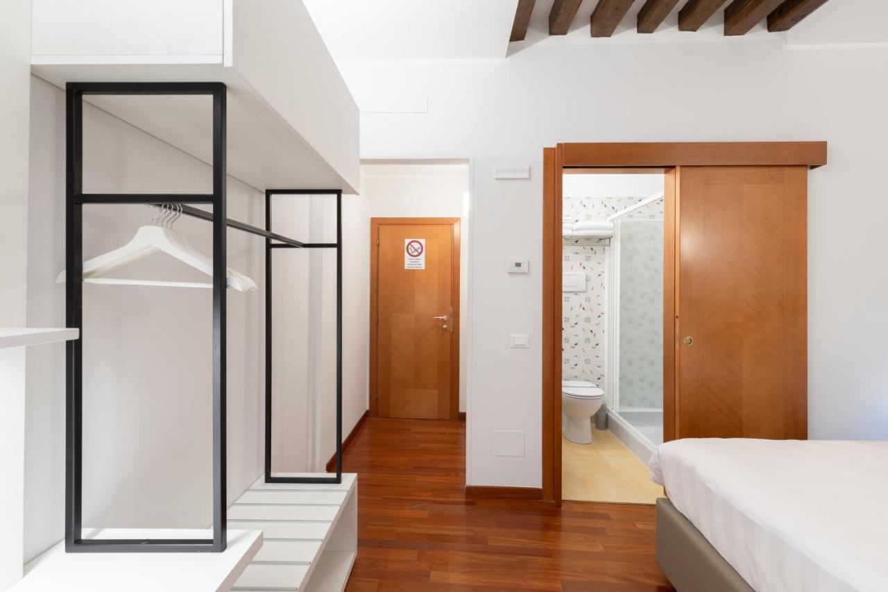 Double or Twin Room,1183371277:JPEG