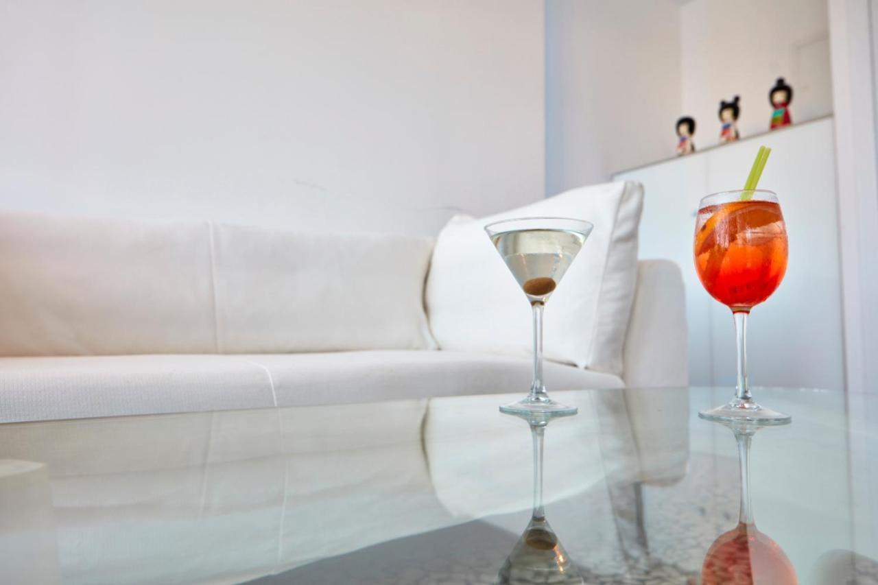 Deluxe Suite mit 1 Schlafzimmer und Poolblick