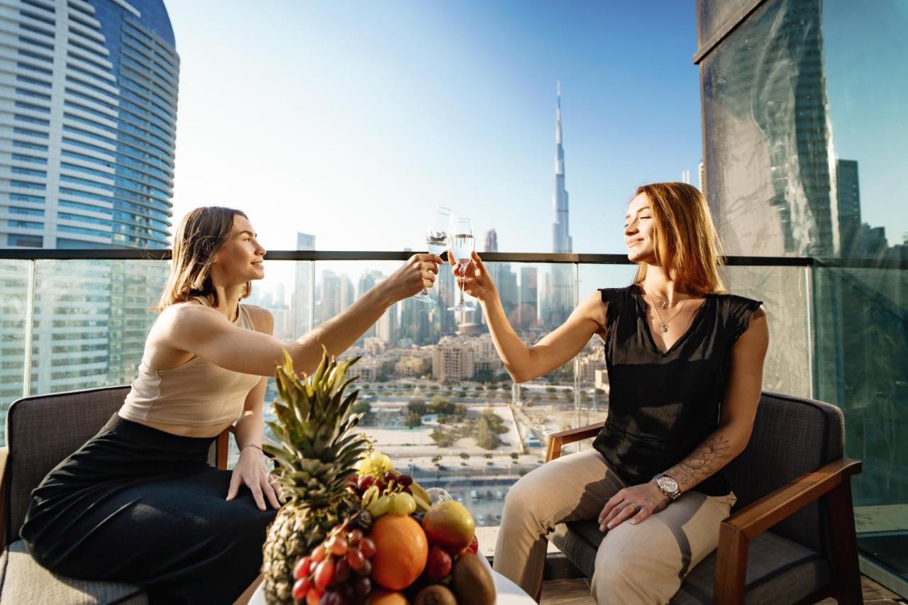 Luxury King Room Balcony-Burj Khalifa View