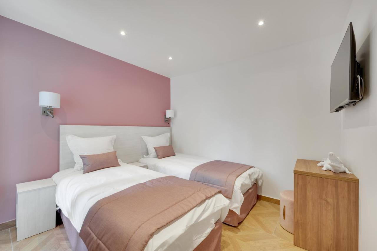 Superior Apartment