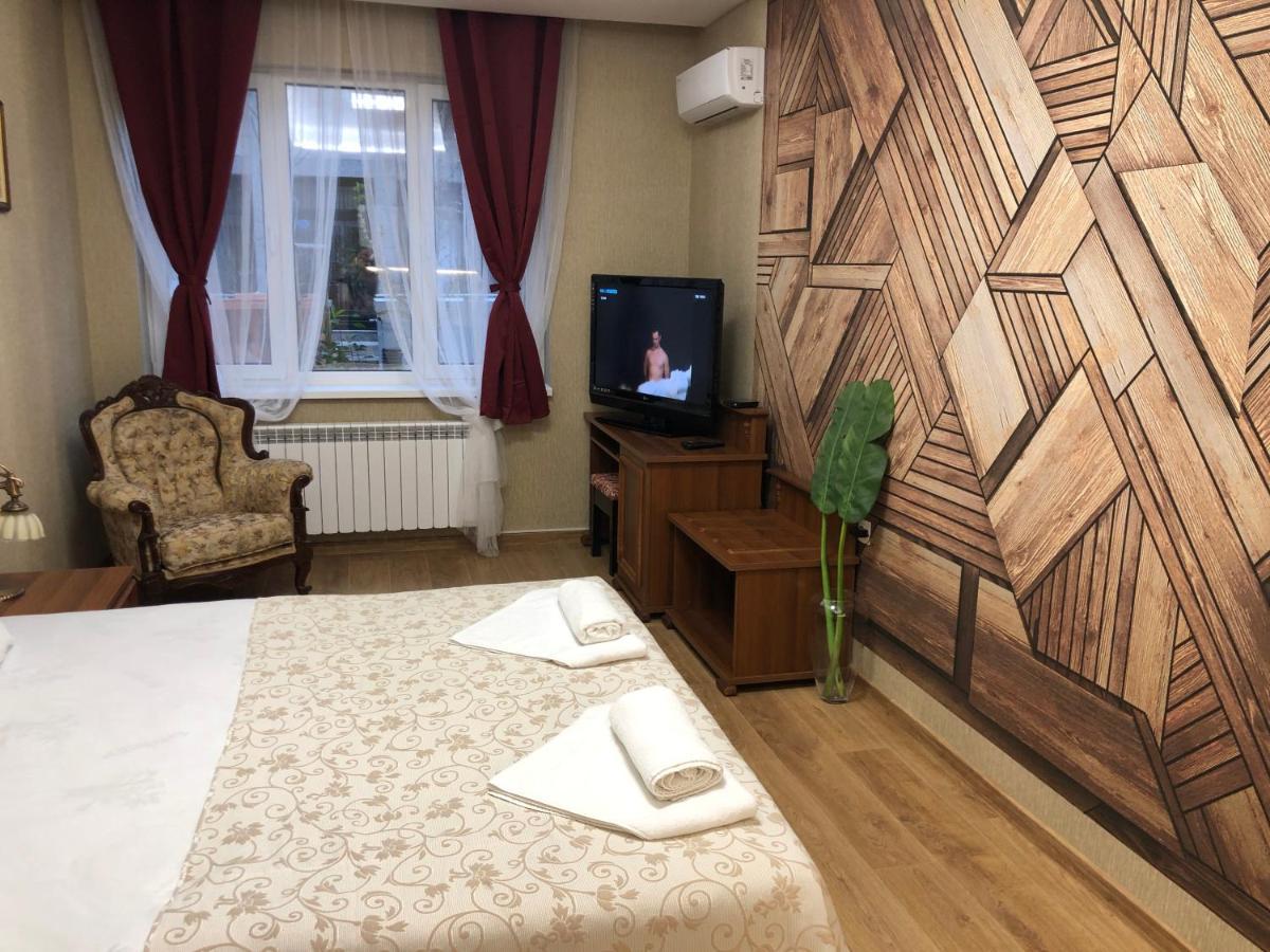 Deluxe Double Studio