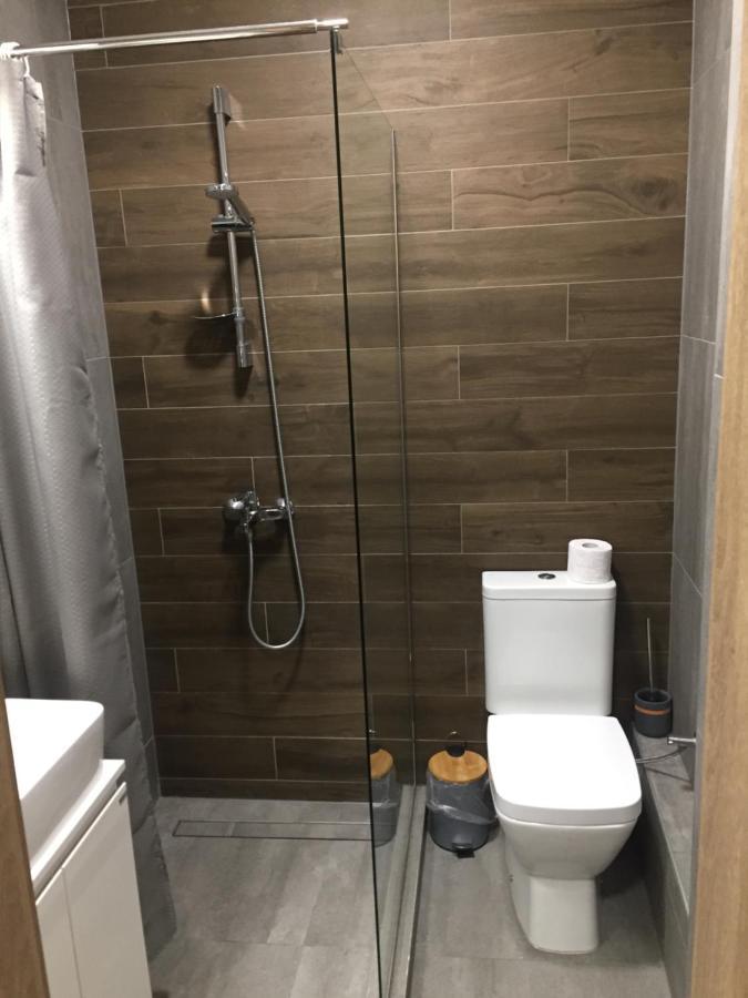 Double or Twin Room Private Bathroom