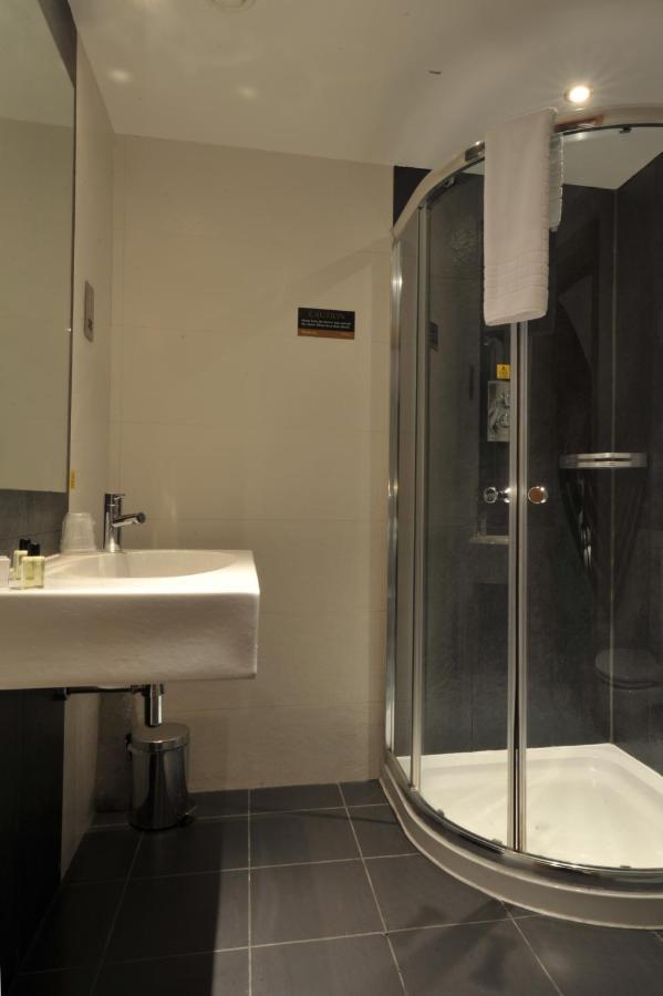 Deluxe Guest Room
