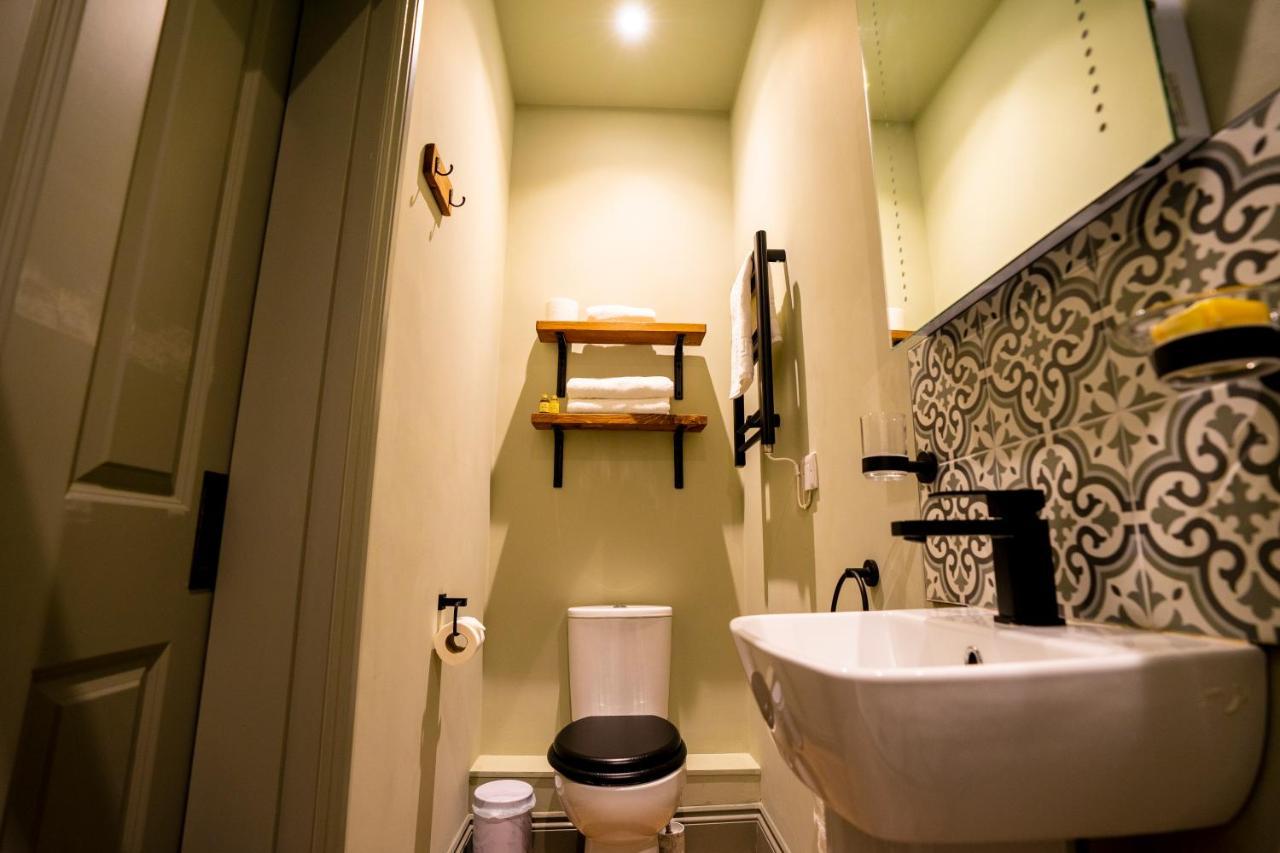 Double Room Private Bathroom