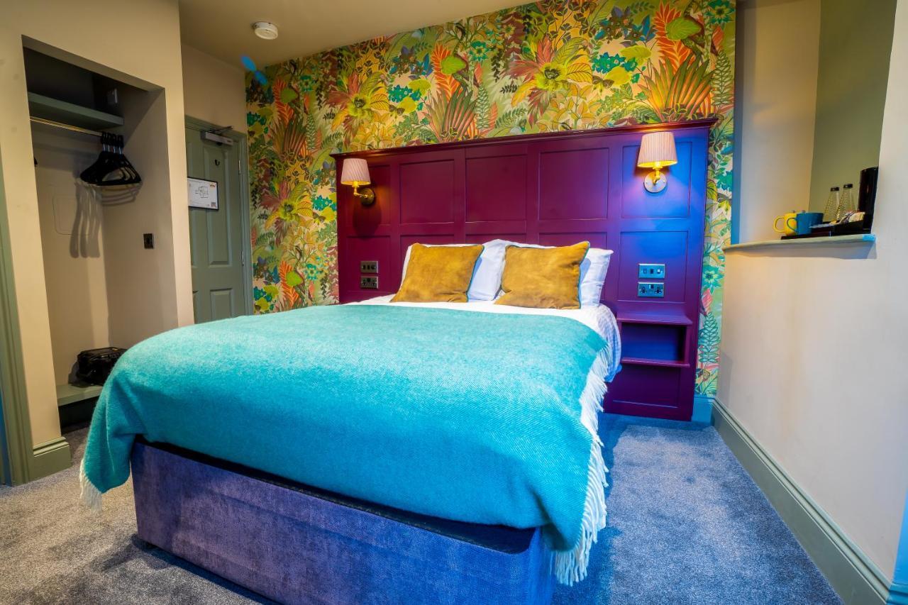 Double Room Private Bathroom