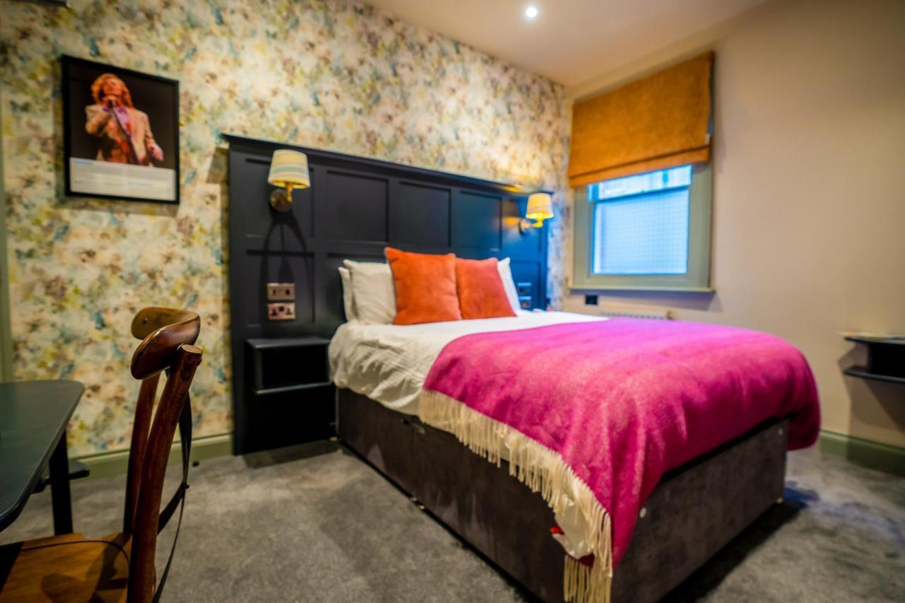 Double Room Private Bathroom