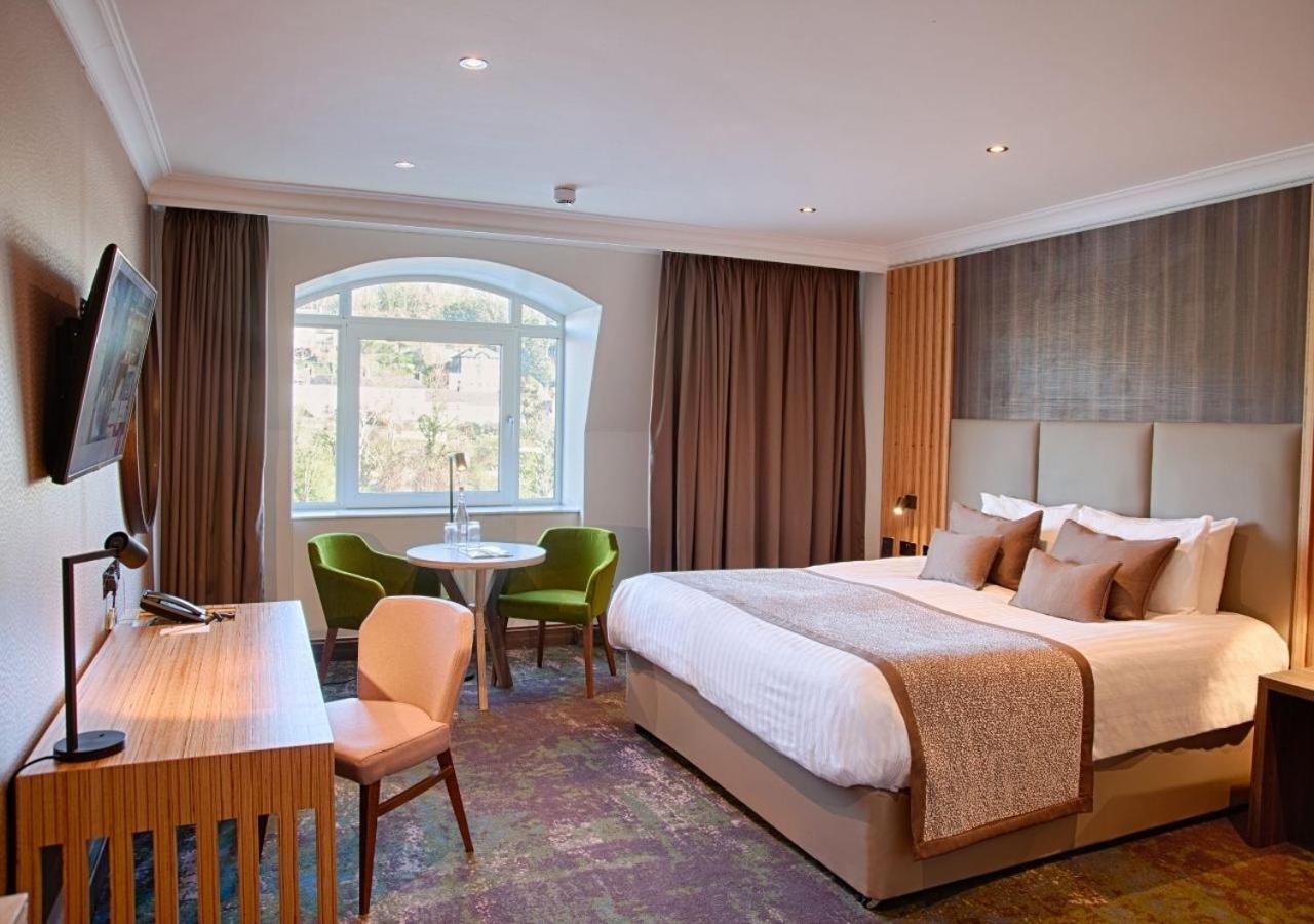 Deluxe King Room River View
