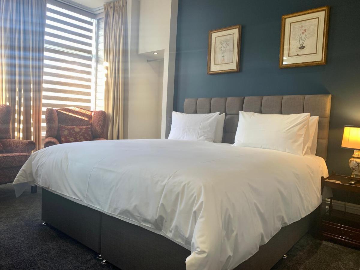 Superior Double or Twin Room Sea View
