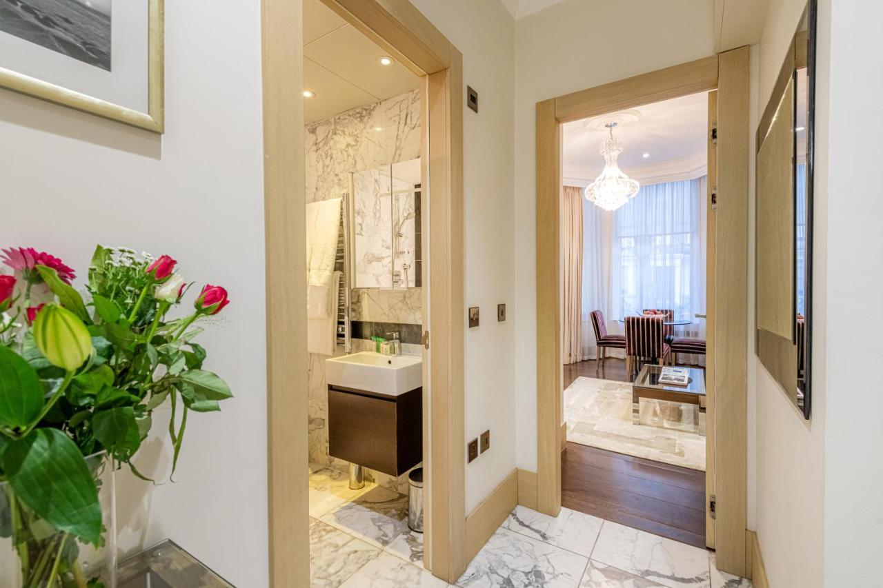 Superior One-Bedroom Apartment