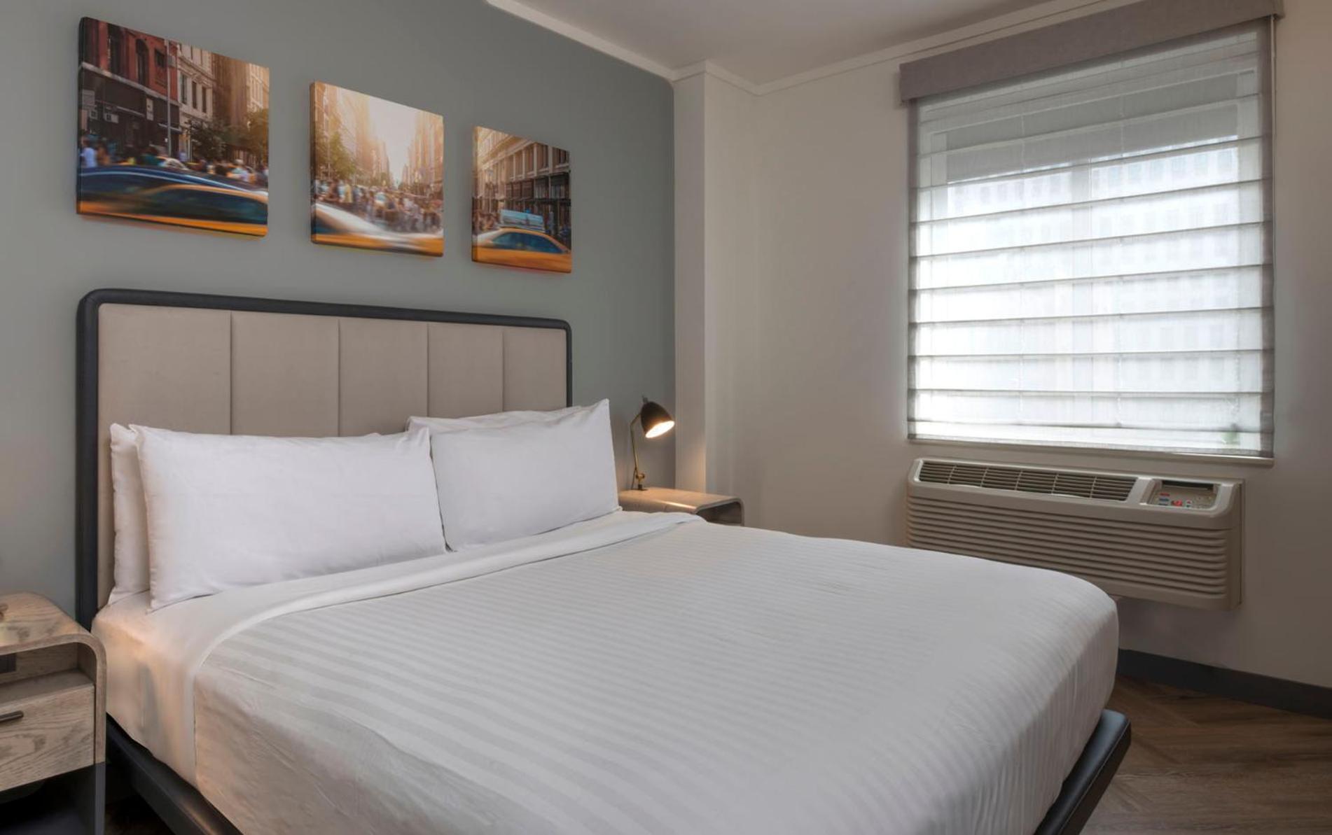 Premier King Room ADA
