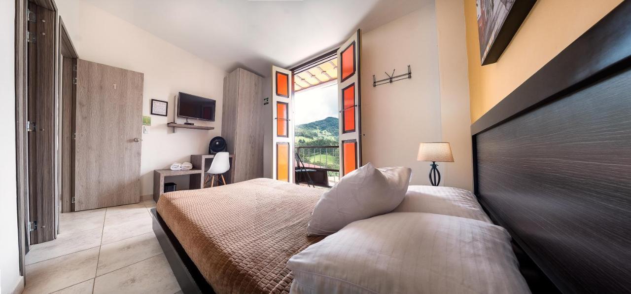 Double Room Balcony Private Bathroom