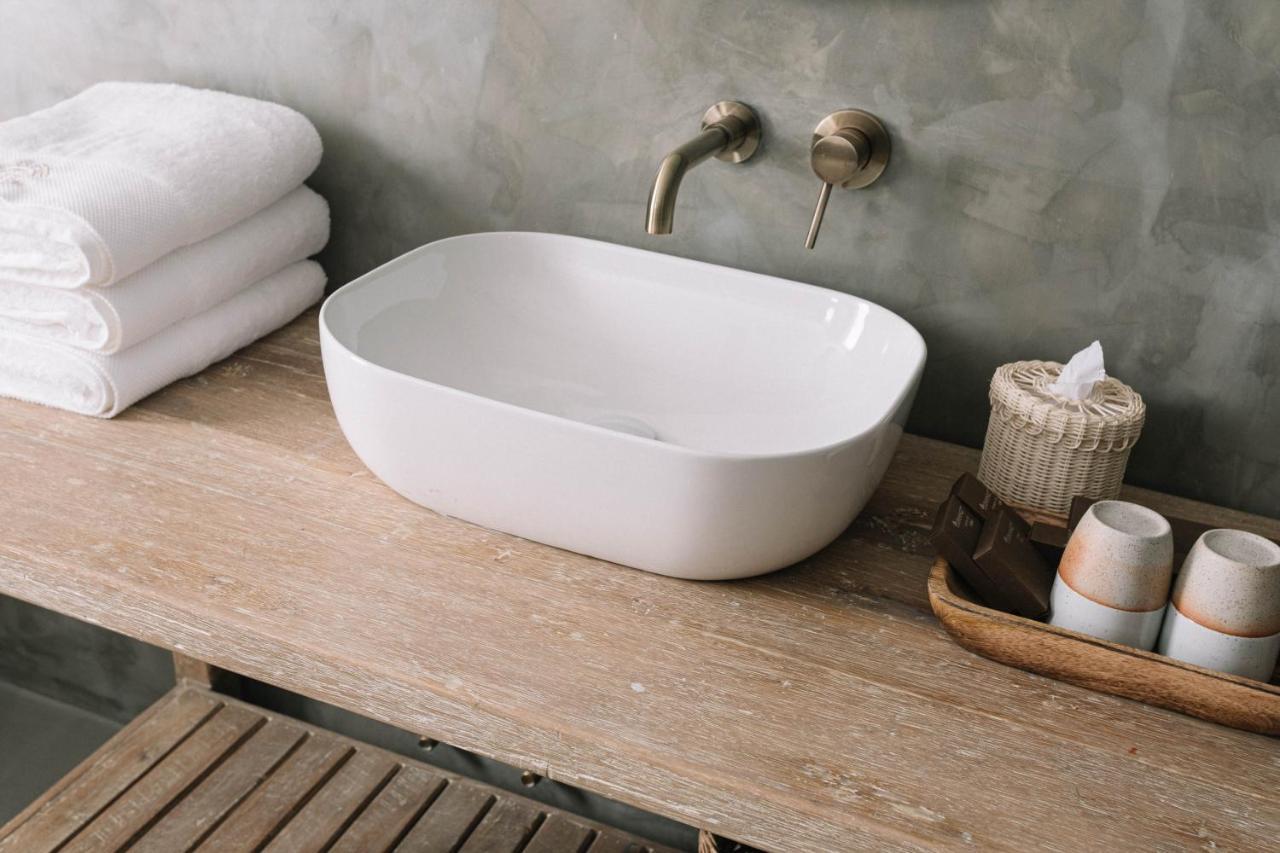 Family Room Bathtub