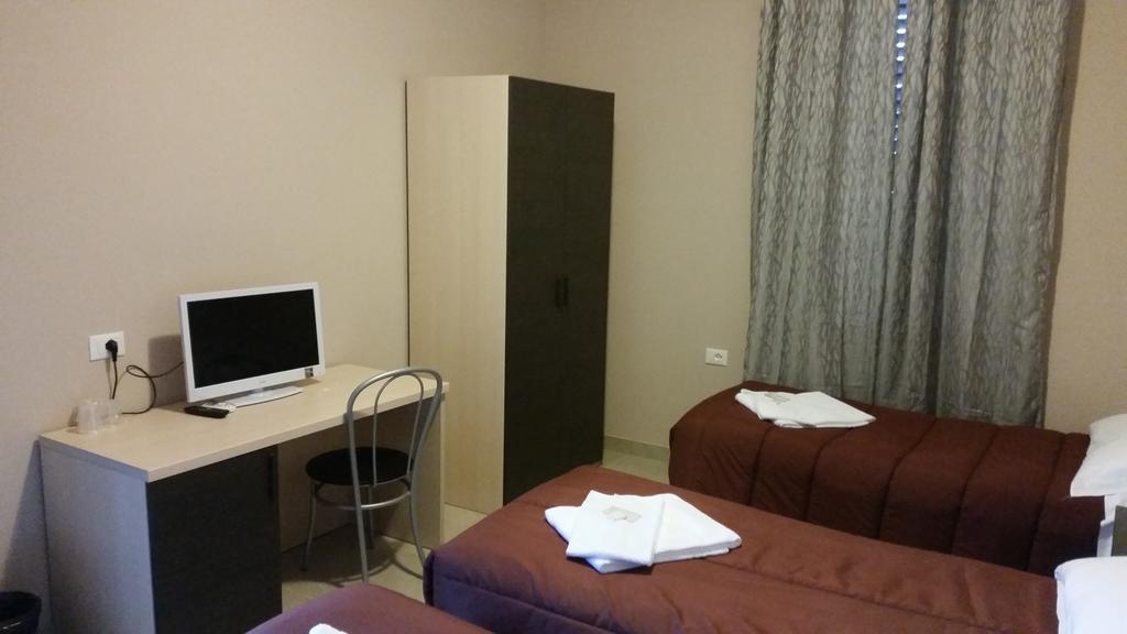 Triple Room Private Bathroom