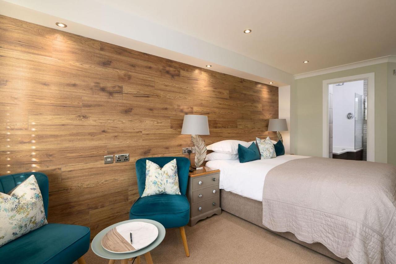 Superior Double or Twin Room Garden View