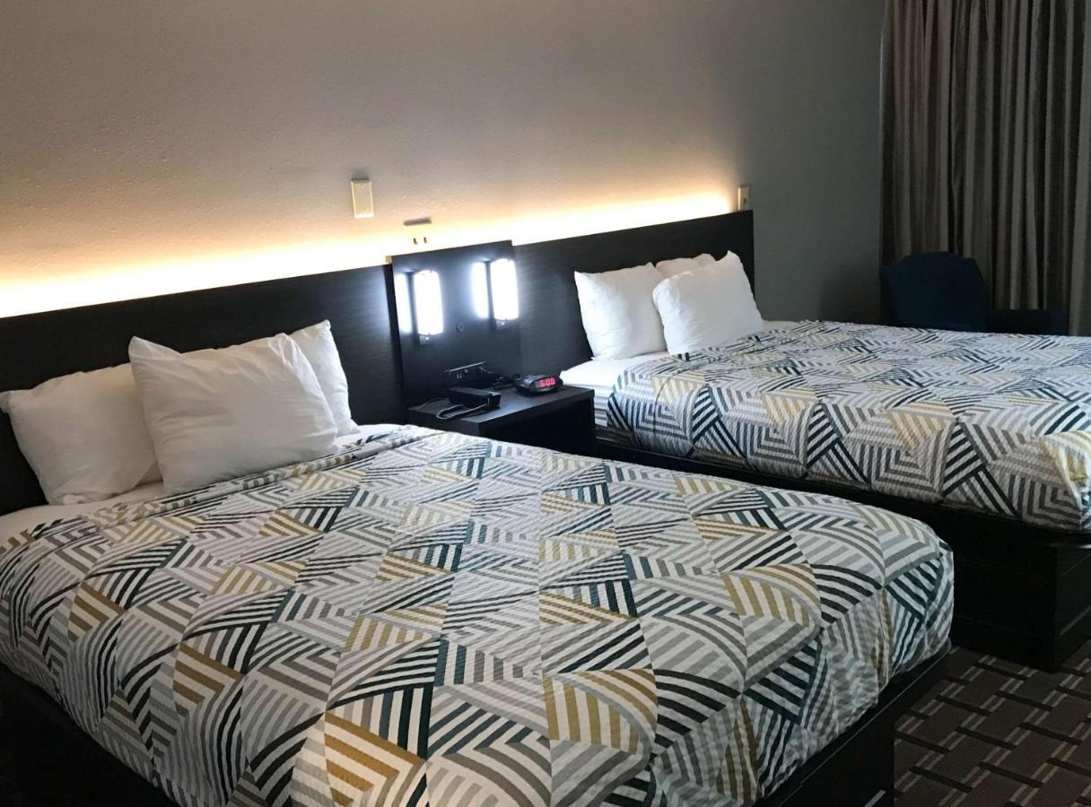 2 Full Beds Non-Smoking Micfridge