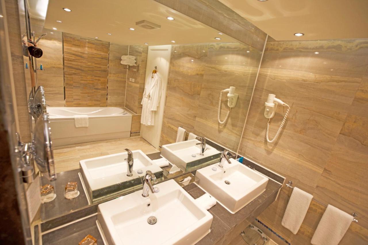 Deluxe Suite Posh Club,1212371935:JPEG