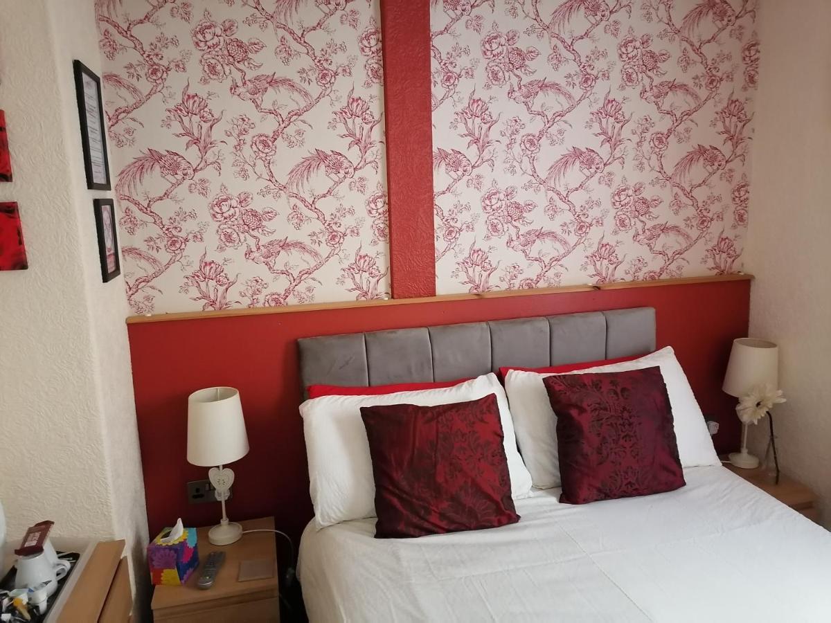 Small Double Room,1195093429:JPEG