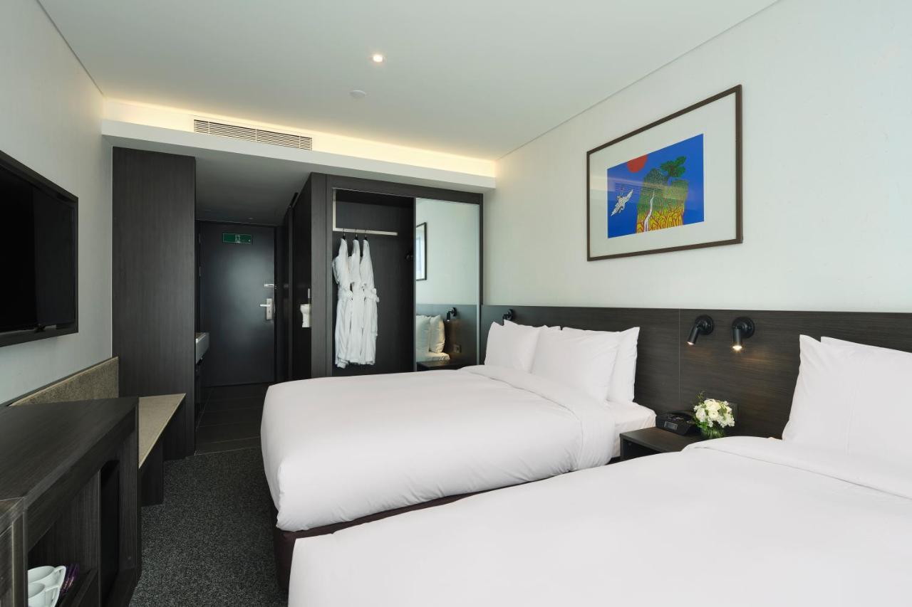 Family Twin Room