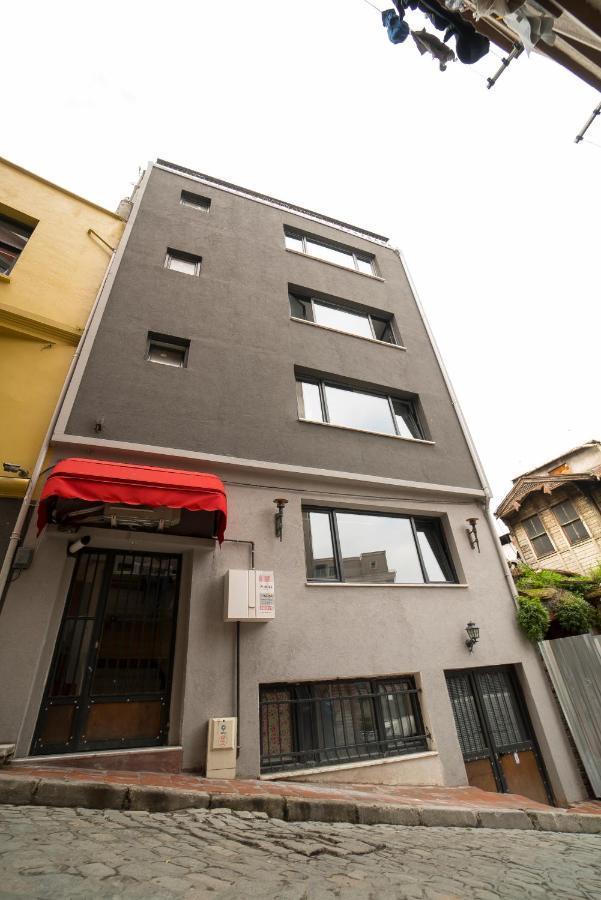 Standard Apartment Annex Building