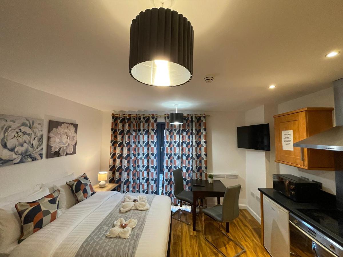Studio Apartment