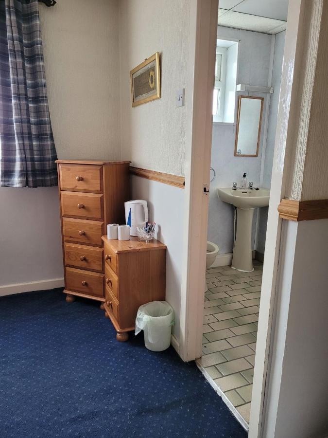 Double Room Private Bathroom