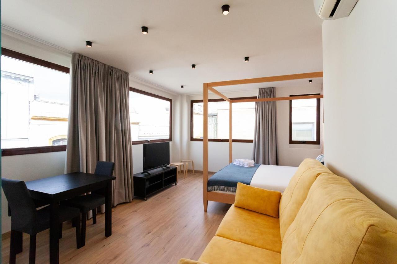 Grand Superior Room
