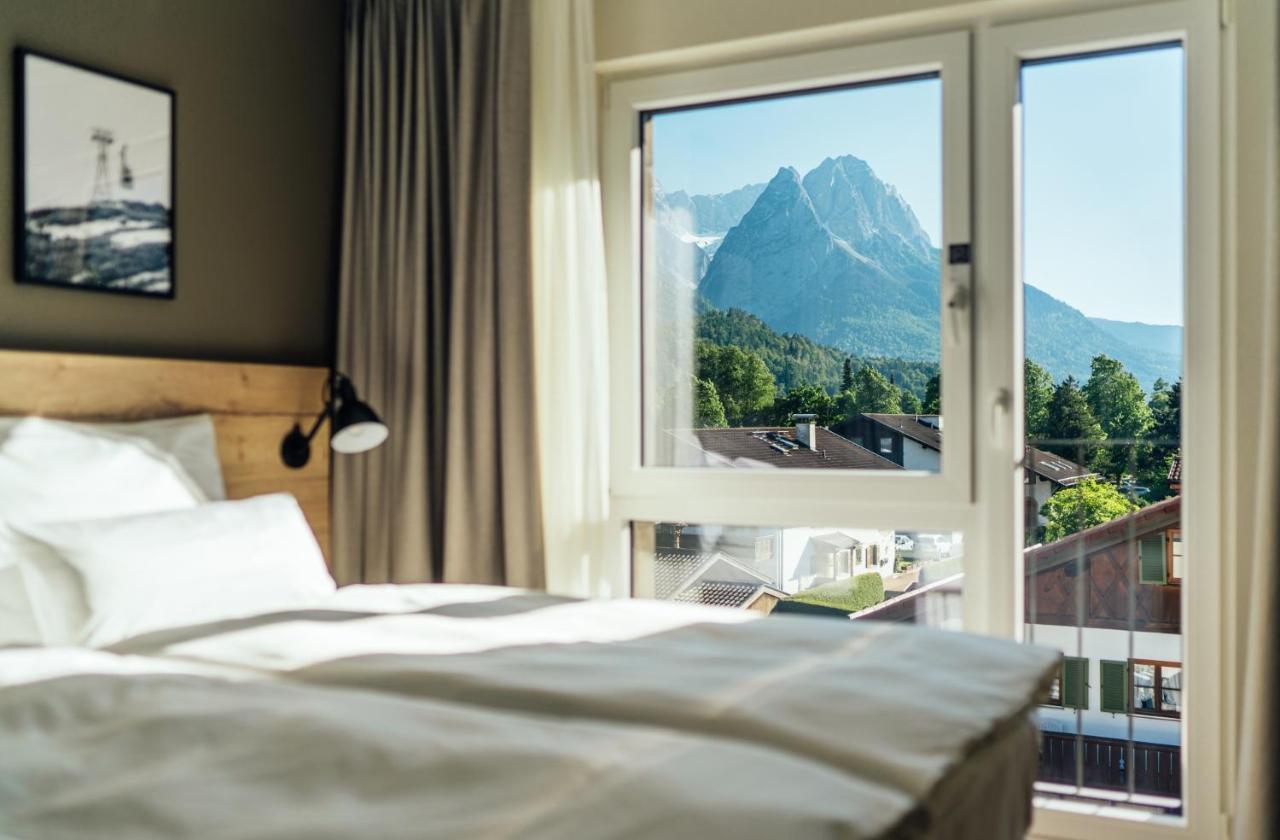 Double Room Mountain View
