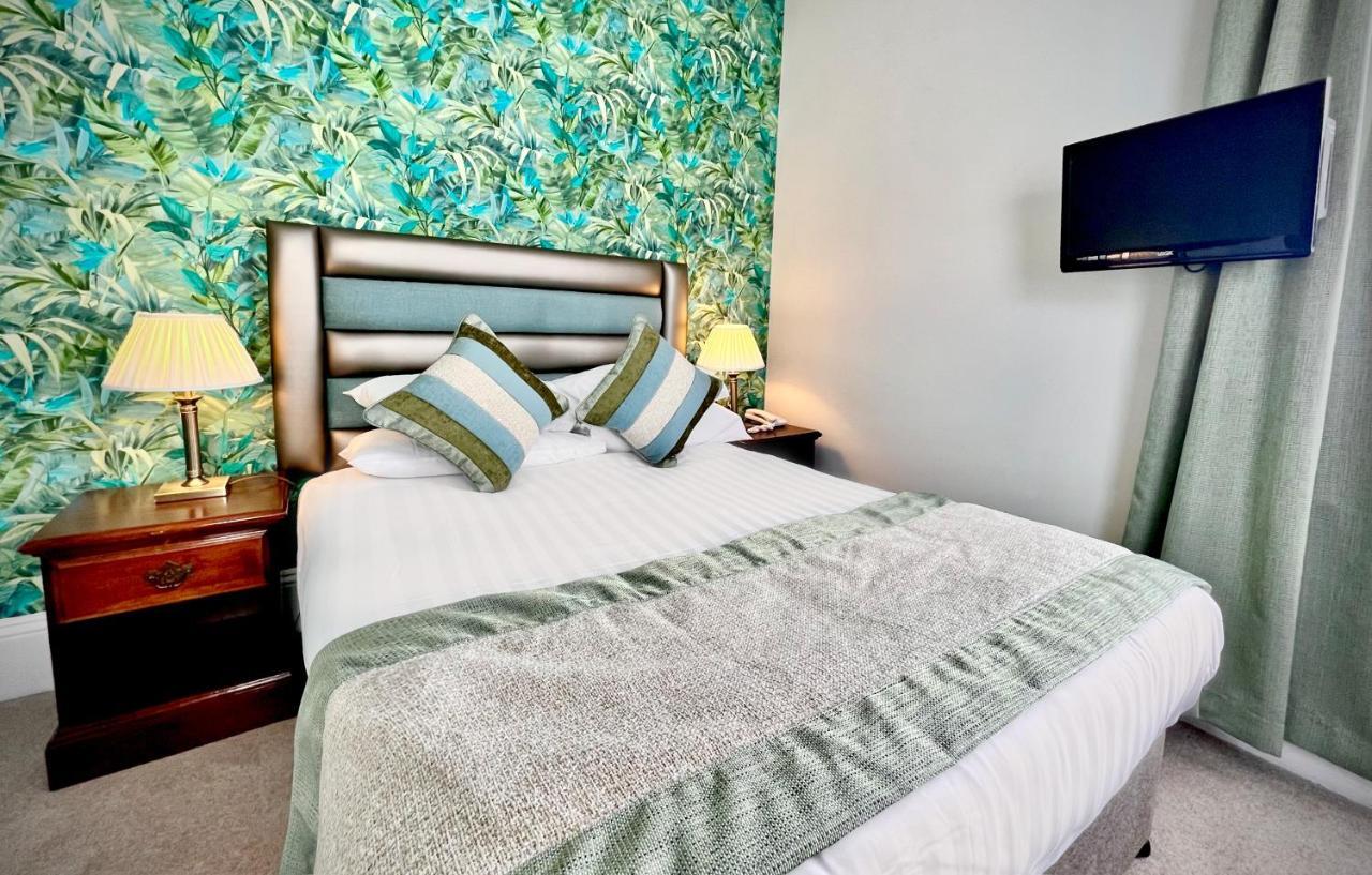 Standard Double Room,1428178030:JPEG