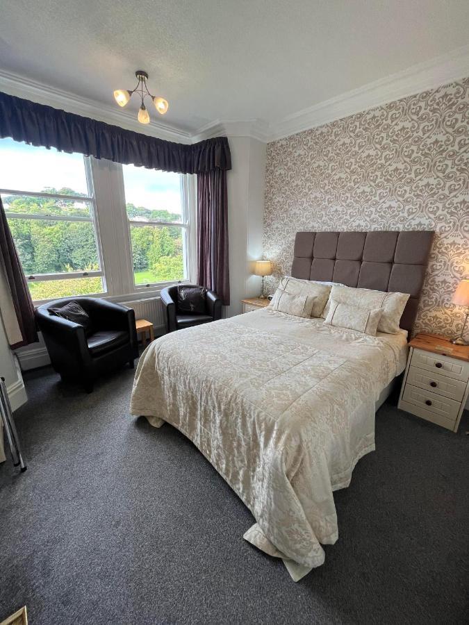 Double Room Private Bathroom