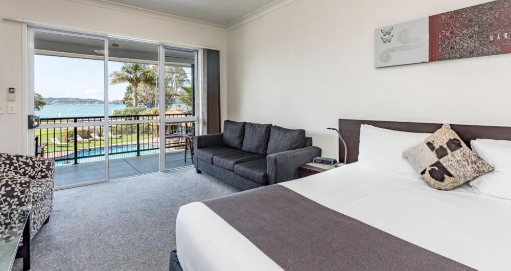 Deluxe Family Suite Sea View