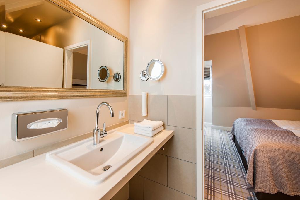 Large Junior Suite residential example