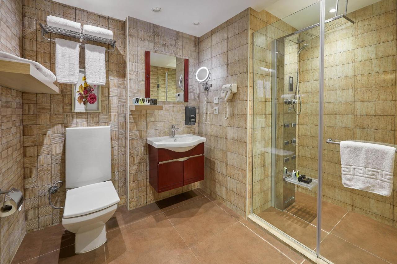 Deluxe Family Suite,1202392051:JPEG