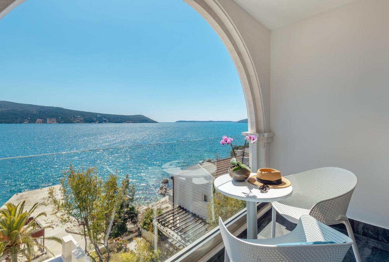Deluxe Double or Twin Room Sea View