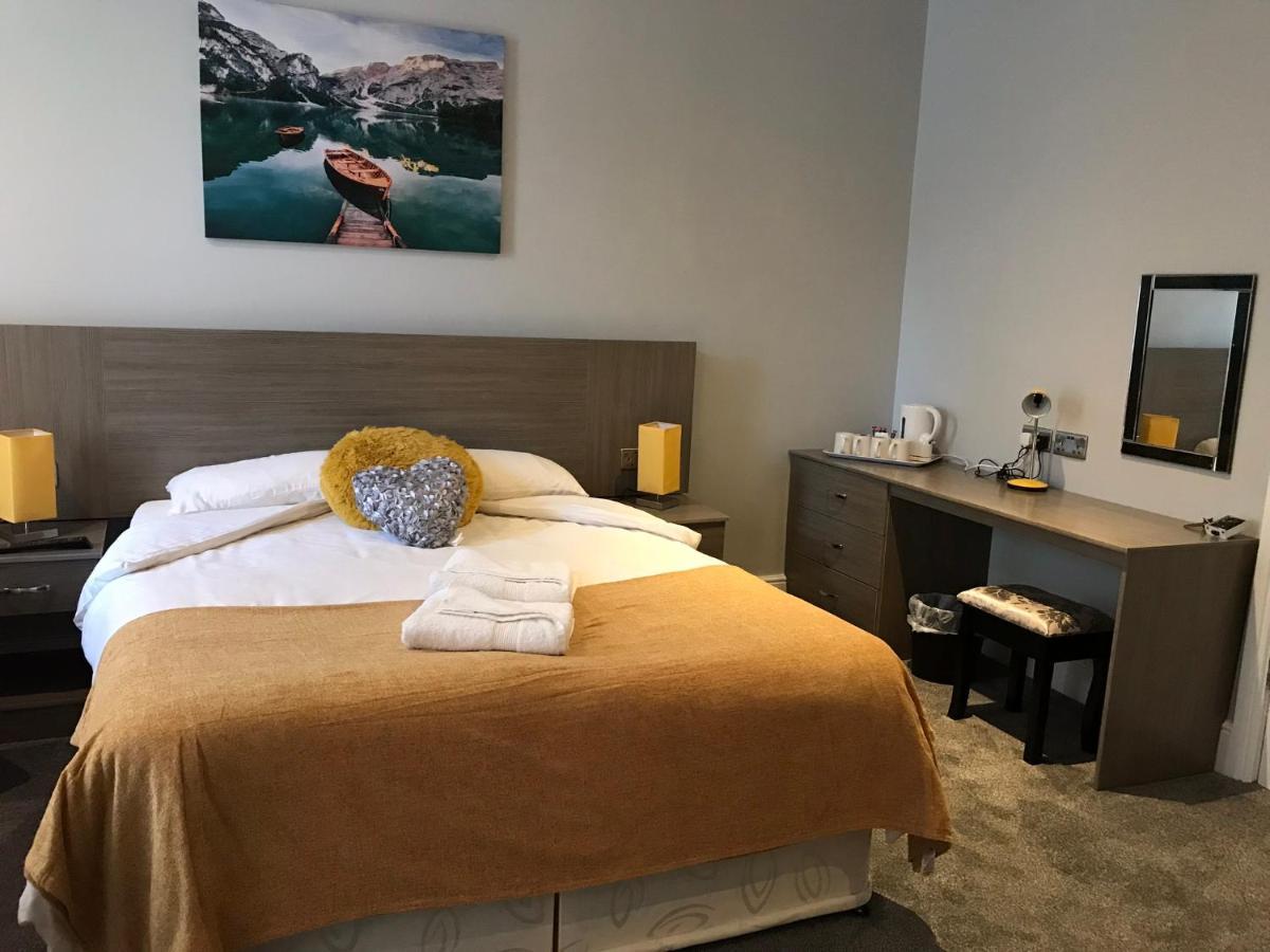 Deluxe Family Room