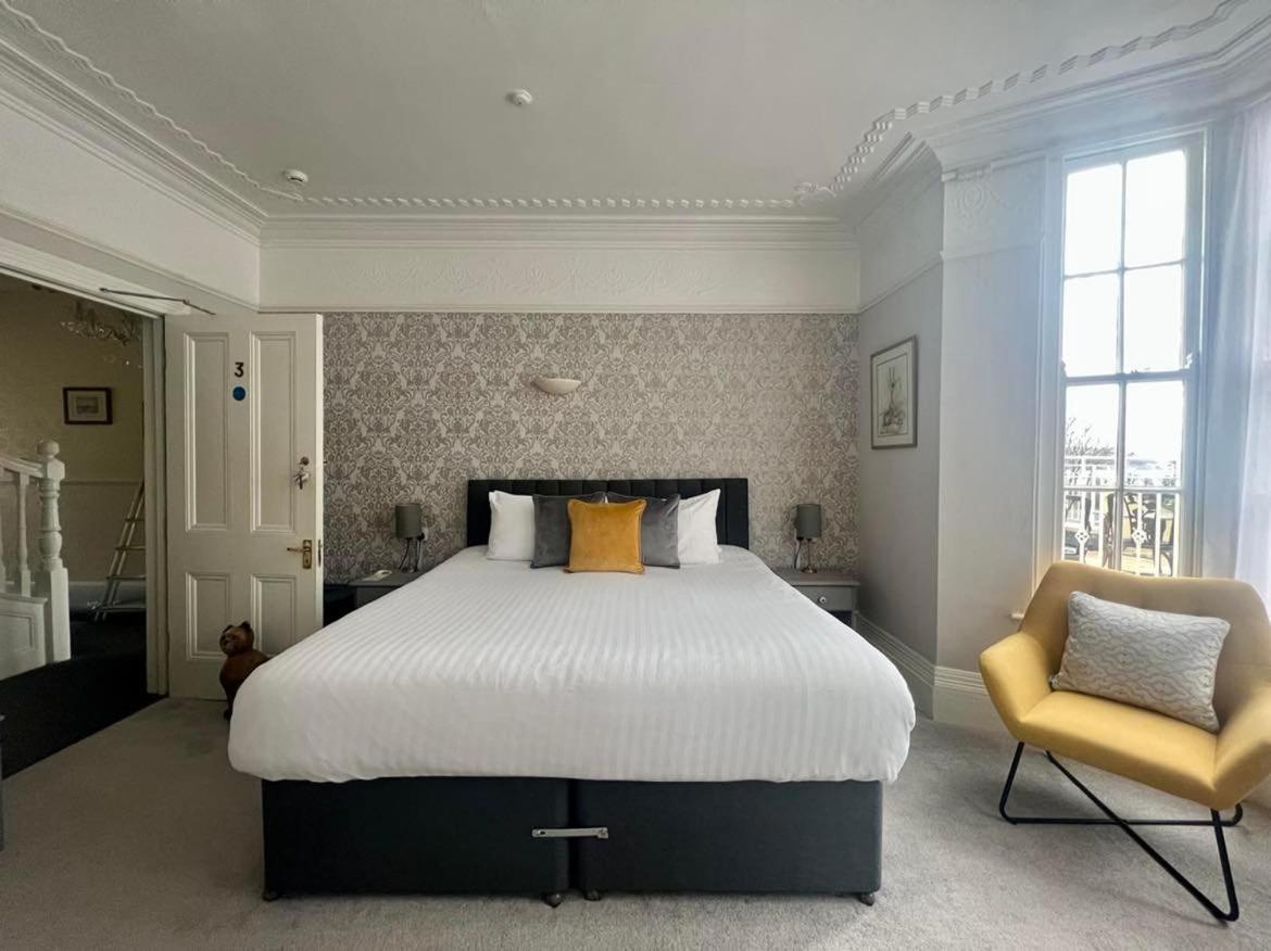 Double Room King Size Bed