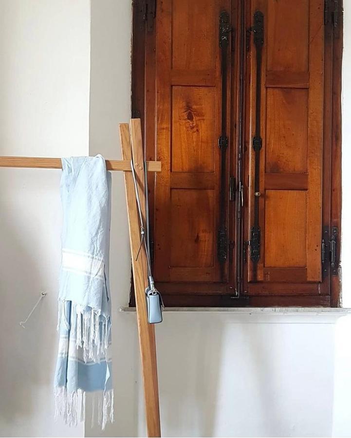 Quarto Duplo com Banheiro Privativo Externo e Vista do Mar