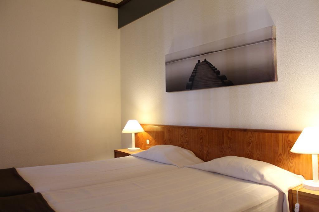 Twin Room,572266761:JPEG