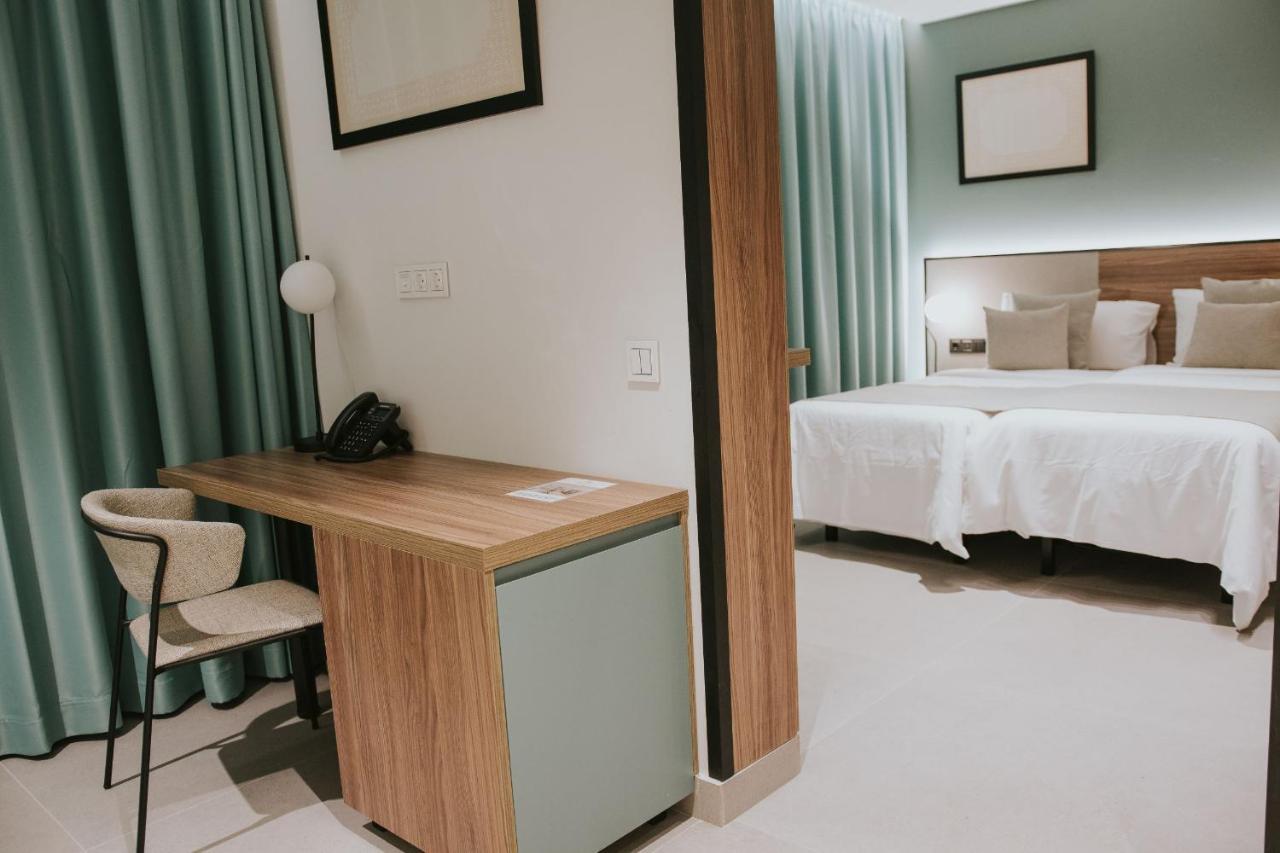 Superior Double or Twin Room,1205427040:JPEG