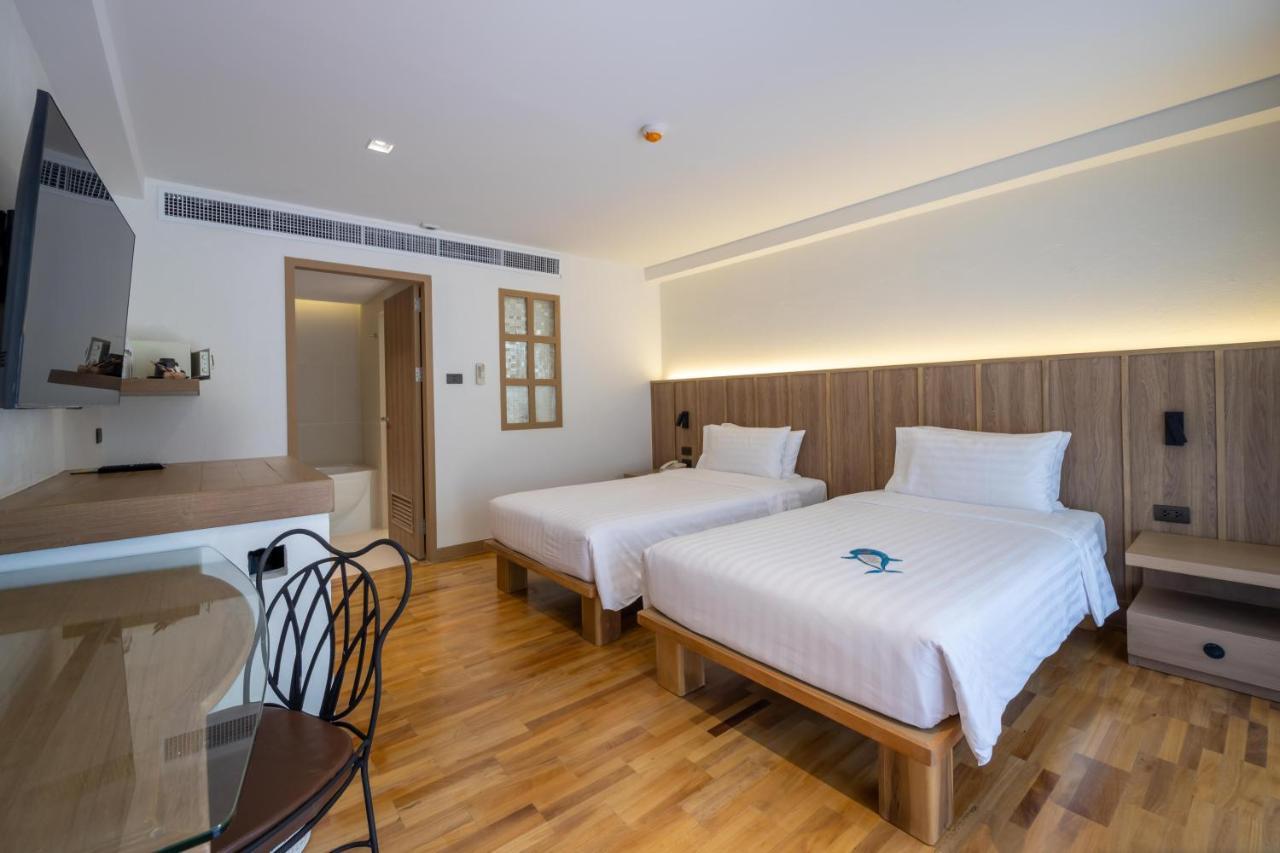 Deluxe Double or Twin Room
