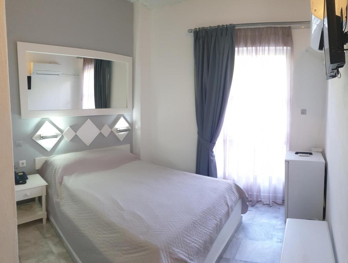 Single Room,701858011:JPEG